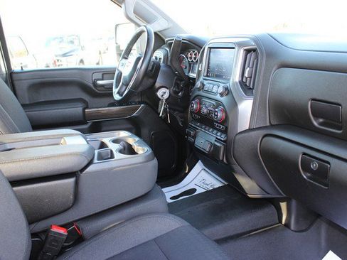 Used 2023 Chevrolet Silverado 2500 LT image 17