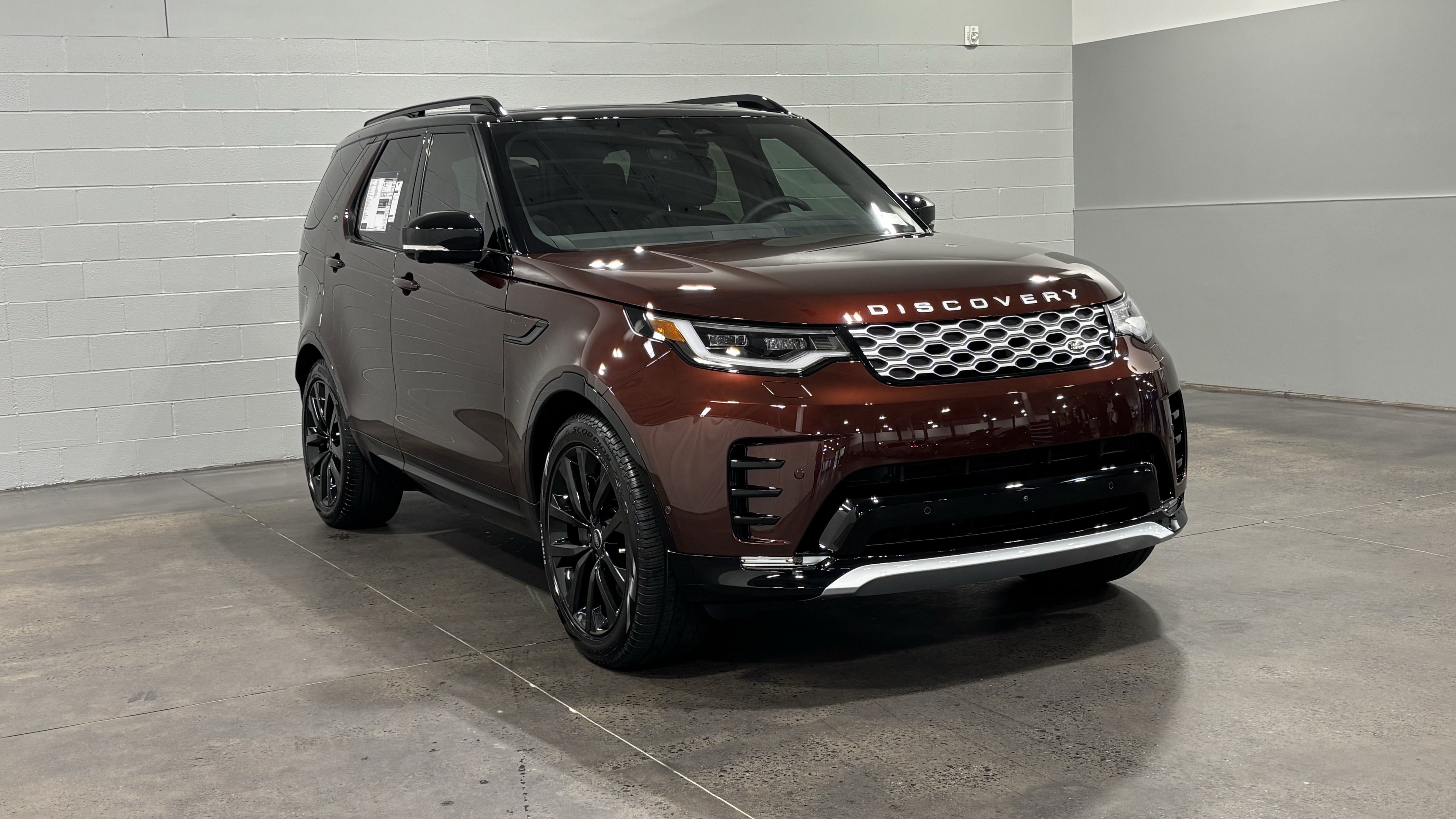 New 2026 Land Rover Discovery Limited Edition AWD/4WD image 11