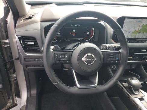 Certified 2023 Nissan Rogue Platinum w/ Platinum Premium Package FWD image 16