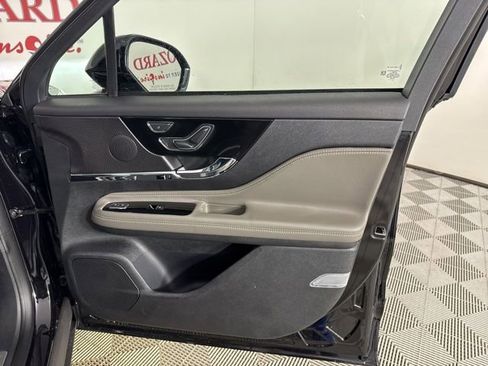 New 2026 Lincoln Corsair Premiere image 21