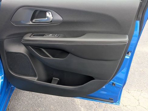 New 2026 Chrysler Pacifica Select w/ S Appearance Package image 34