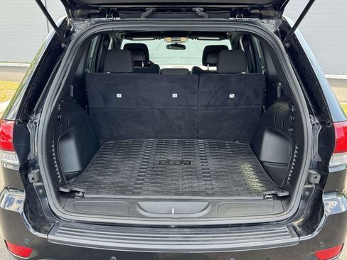 Used 2021 Jeep Grand Cherokee Laredo AWD/4WD image 15