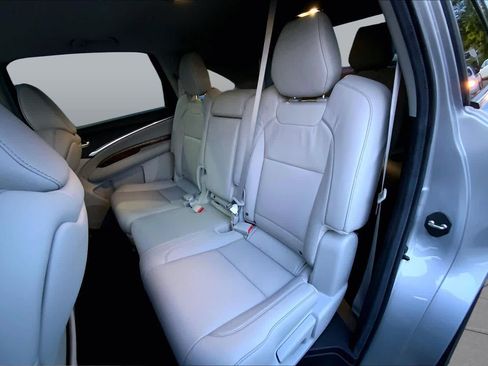 Used 2020 Acura MDX SH-AWD w/ Technology Package image 18