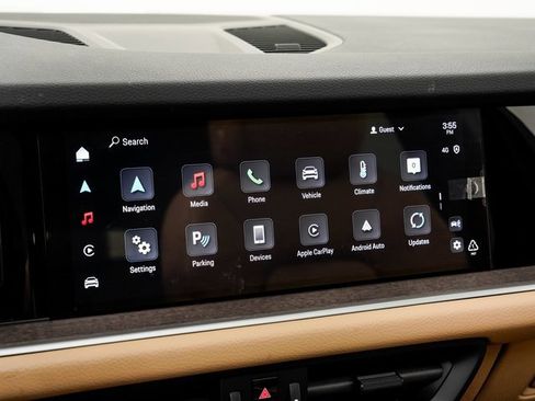 Used 2025 Porsche Cayenne image 19