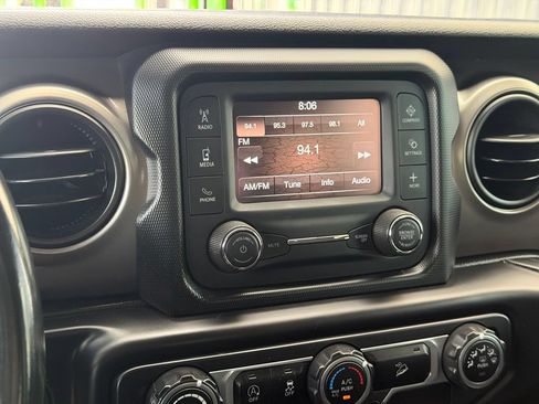 Used 2020 Jeep Wrangler Unlimited Sport S AWD/4WD image 13