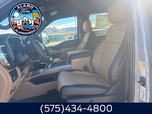 New 2026 Ford F250 Lariat w/ Black Appearance Package image 5