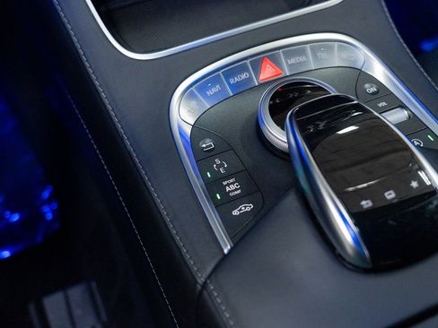 Used 2016 Mercedes-Benz Maybach S 600 image 65