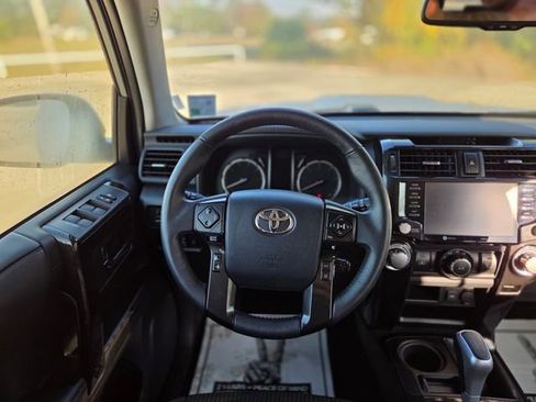 Used 2024 Toyota 4Runner TRD Off-Road image 21