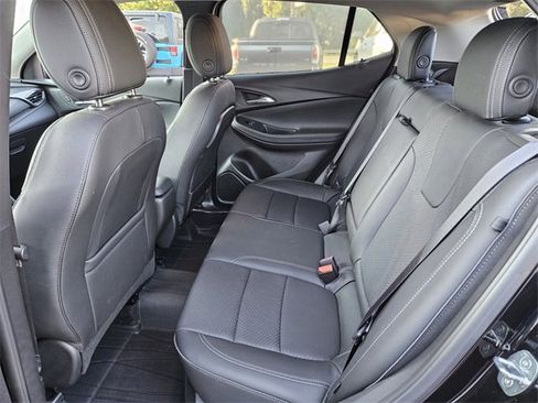 Used 2023 Buick Encore GX Essence w/ Advanced Technology Package image 9