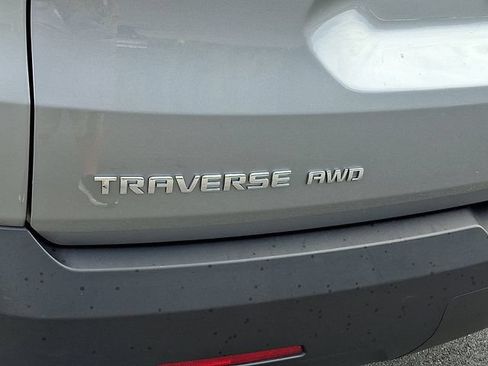 Certified 2023 Chevrolet Traverse LT w/ LPO, Floor Liner Package AWD/4WD image 32