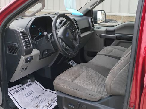 Used 2019 Ford F150 XLT w/ Equipment Group 302A Luxury AWD/4WD image 11