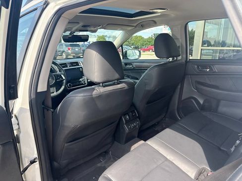 Used 2019 Subaru Outback 2.5i Limited AWD/4WD image 40