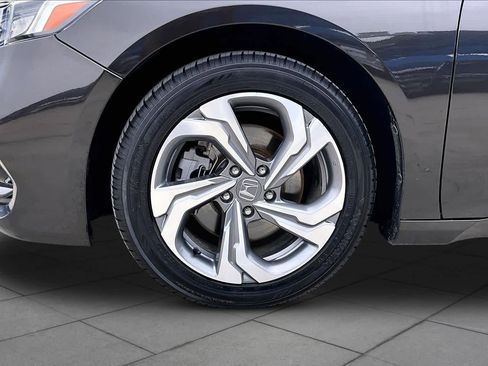 Used 2018 Honda Accord EX-L image 11