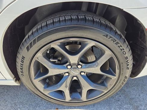 Certified 2023 Chrysler 300 S image 18