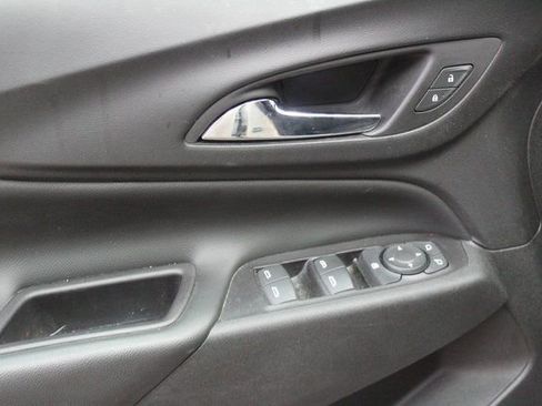 Used 2019 Chevrolet Equinox LT image 13