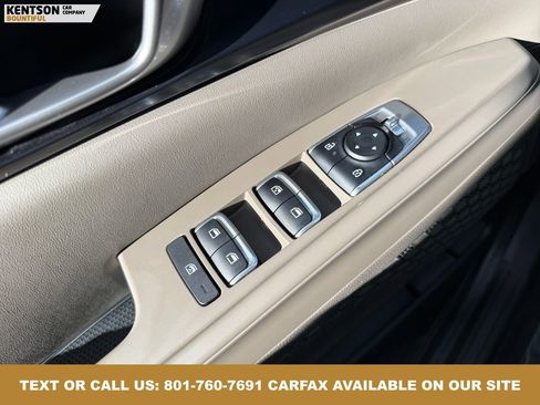 Used 2025 Kia Carnival image 20