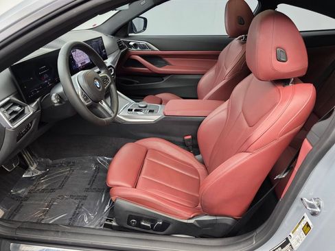 Used 2024 BMW 430i Coupe w/ M Sport Package image 9
