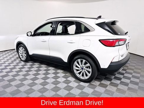 Used 2022 Ford Escape Titanium w/ Titanium Elite Package AWD/4WD image 21