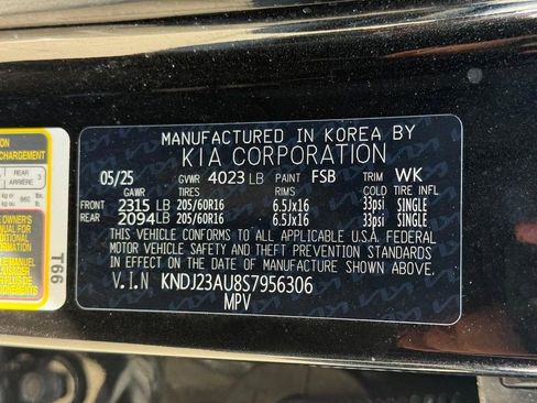 Used 2025 Kia Soul LX image 25