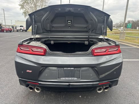 Certified 2018 Chevrolet Camaro SS RWD image 22