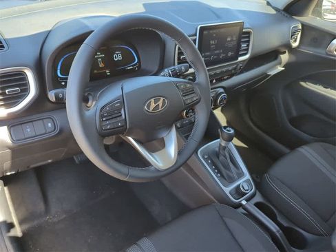 New 2025 Hyundai Venue SEL image 14