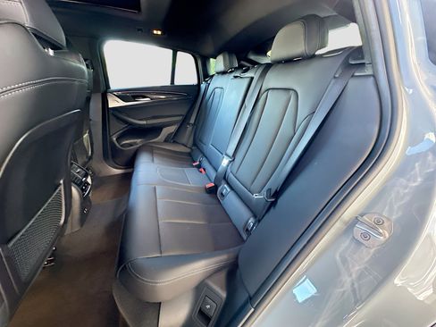 Used 2023 BMW X4 M40i w/ Premium Package image 25