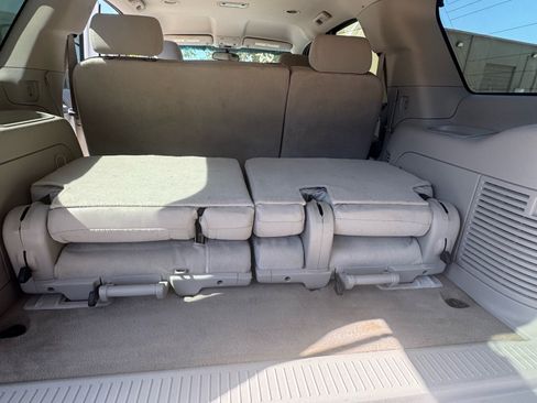 Used 2008 Chevrolet Tahoe LT w/ Convenience Package 1 RWD image 11