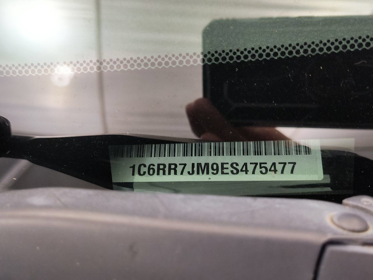 Used 2014 RAM 1500 Laramie AWD/4WD image 32