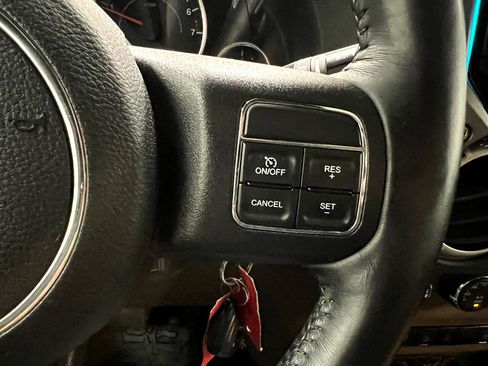 Used 2017 Jeep Wrangler Unlimited Sahara w/ Connectivity Group image 27