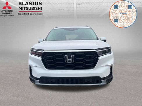 Used 2023 Honda Pilot Touring image 21