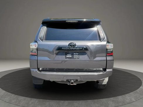 Used 2020 Toyota 4Runner Venture w/ Moonroof Package AWD/4WD image 5