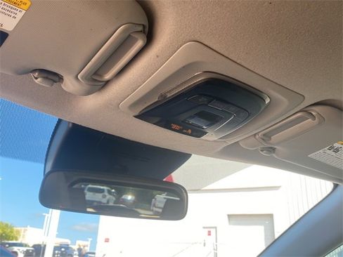 Used 2023 Toyota Corolla Cross LE image 31