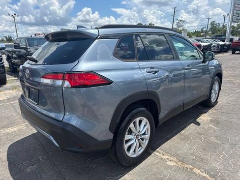 Used 2023 Toyota Corolla Cross LE FWD image 3