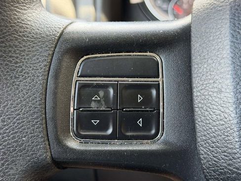 Used 2019 RAM 1500 Express RWD image 22