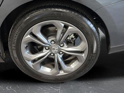 Used 2024 Honda Accord EX image 33