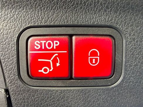 Used 2024 Mercedes-Benz GLE 450 4MATIC image 31