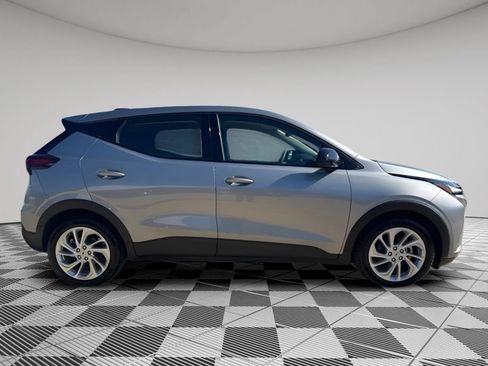 New 2027 Chevrolet Bolt LT w/ Comfort Package FWD image 6