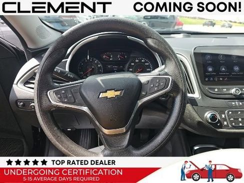 Used 2022 Chevrolet Malibu LT image 3