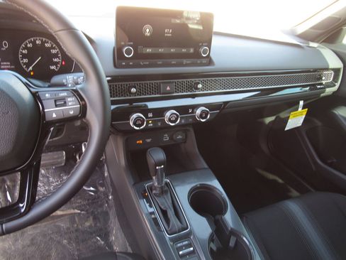 New 2026 Honda Civic Sport image 15