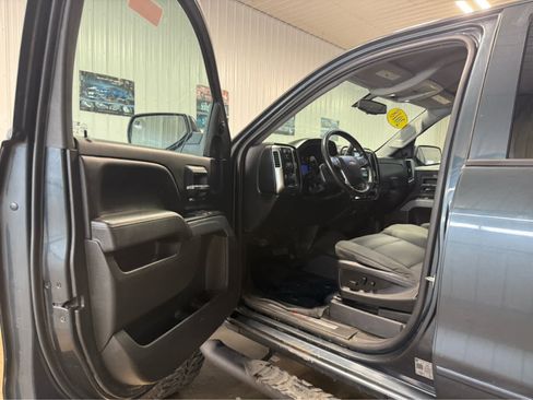 Used 2018 Chevrolet Silverado 1500 LT w/ All Star Edition image 9