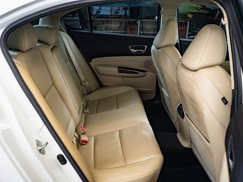 Certified 2018 Acura TLX w/ Technology Package image 34