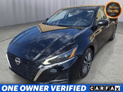 Used 2023 Nissan Altima 2.5 SV