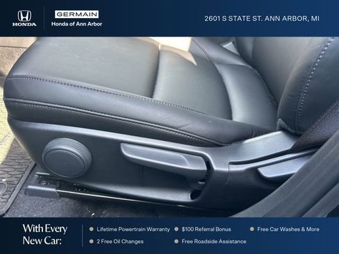 Used 2024 MAZDA MAZDA3 s image 13