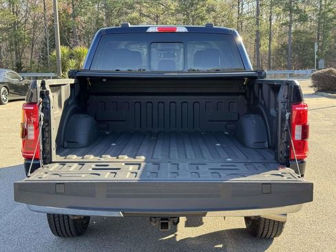 Used 2022 Ford F150 XLT w/ Equipment Group 302A High image 16