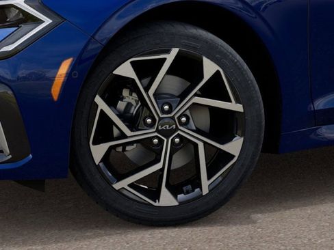 New 2026 Kia K5 EX image 9