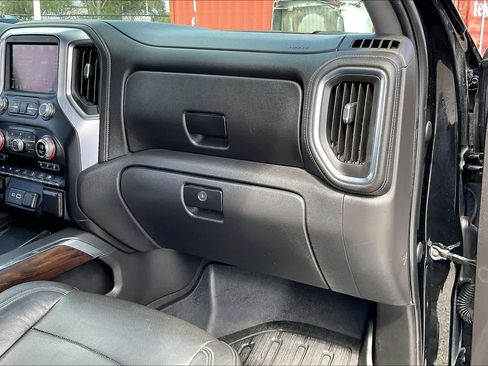 Used 2020 GMC Sierra 1500 SLT RWD image 18