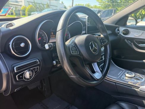 Used 2018 Mercedes-Benz C 300 4MATIC Sedan image 12