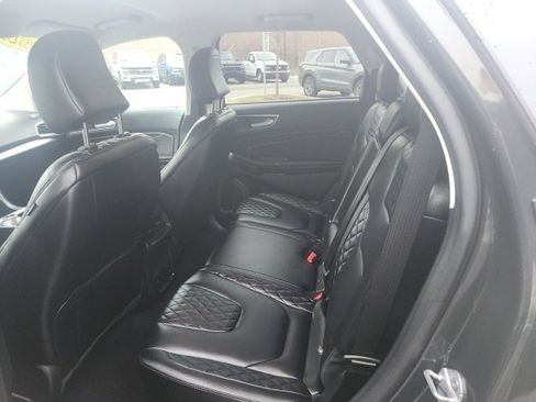Used 2023 Ford Edge Titanium w/ Class II Trailer Tow Package image 18