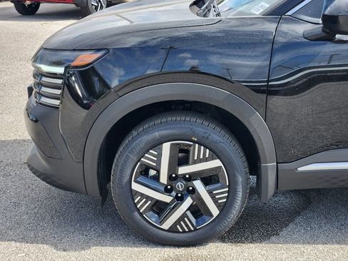 New 2026 Nissan Kicks SV image 5