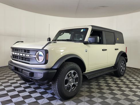New 2026 Ford Bronco Big Bend AWD/4WD image 3